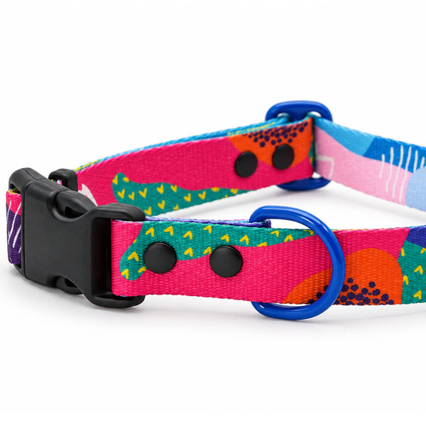 80s Icon colourful dog collar with retro shapes, black buckle and blue D-ring